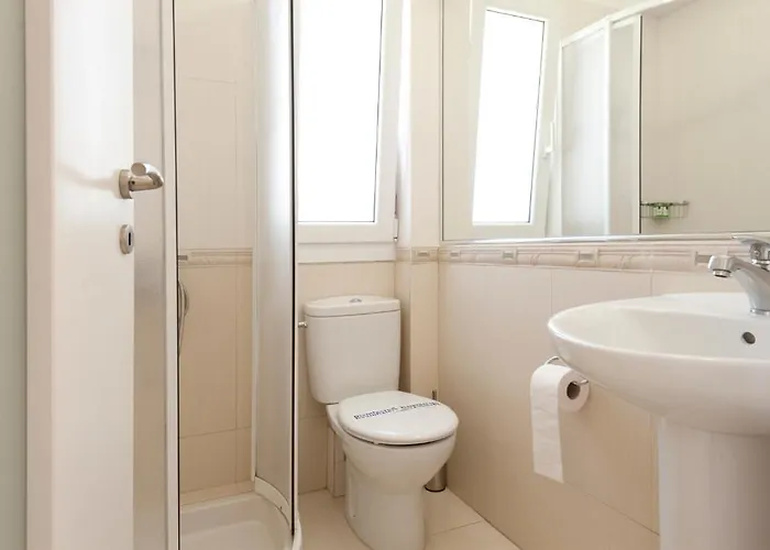 Apartmanhotel Anezina Pülosz